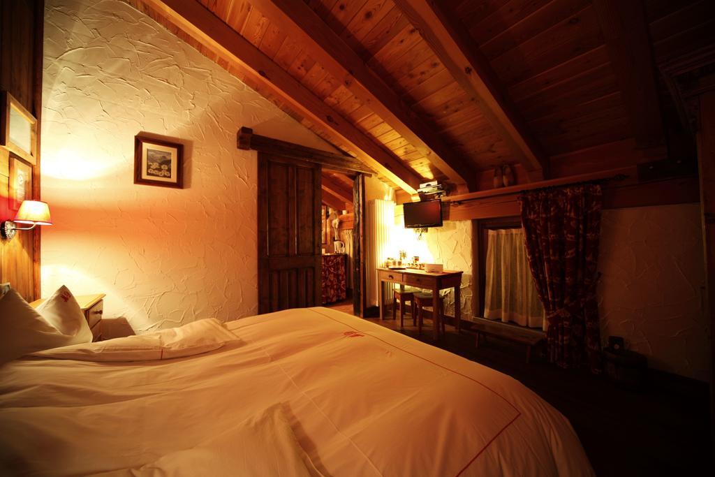 Eco Chalet Maison Dominique Challand-Saint-Anselme Zimmer foto