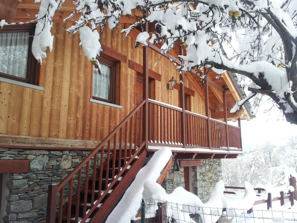 Eco Chalet Maison Dominique Challand-Saint-Anselme Exterior foto